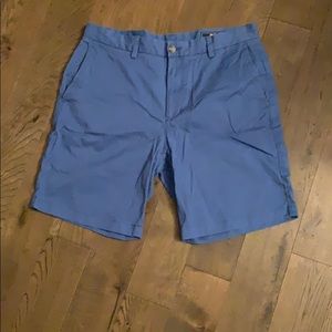 Vineyard Vines shorts